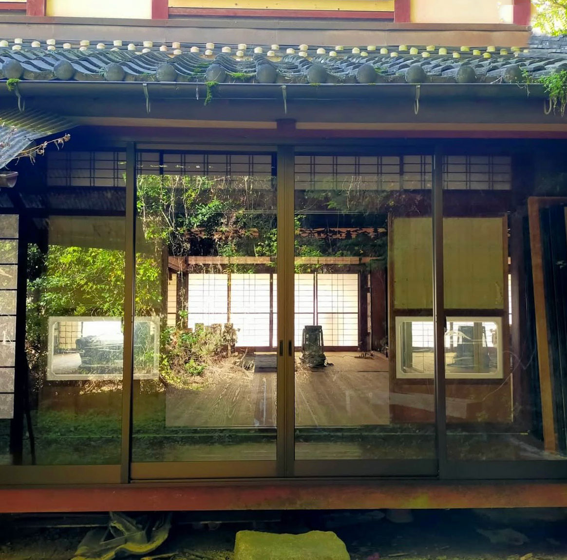 施工後の和室を外から見た景色